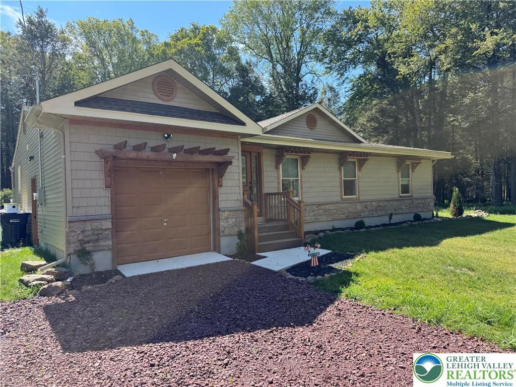 52 Tanglewood Drive, Penn Forest Twp, PA 18210