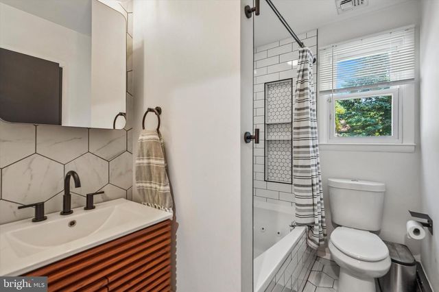 411 DREXEL PL, Swarthmore, PA 19081