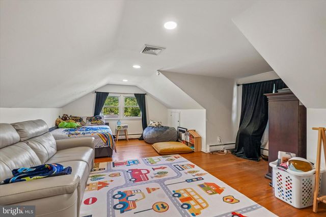 411 DREXEL PL, Swarthmore, PA 19081