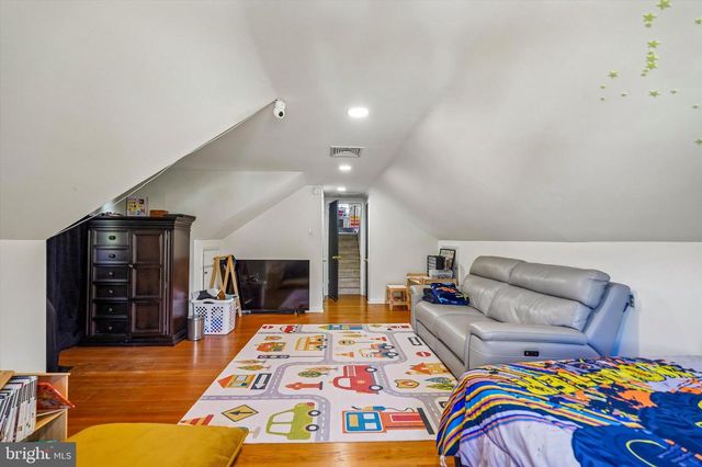 411 DREXEL PL, Swarthmore, PA 19081