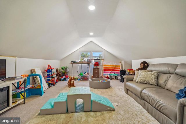 411 DREXEL PL, Swarthmore, PA 19081