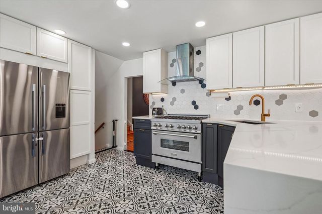 411 DREXEL PL, Swarthmore, PA 19081