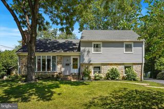 411 DREXEL PL, Swarthmore, PA 19081