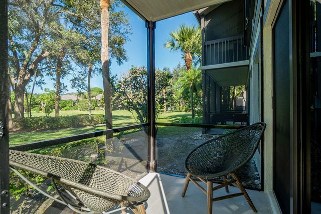 13334 Polo Club Road Apt 224, Wellington, FL 33414