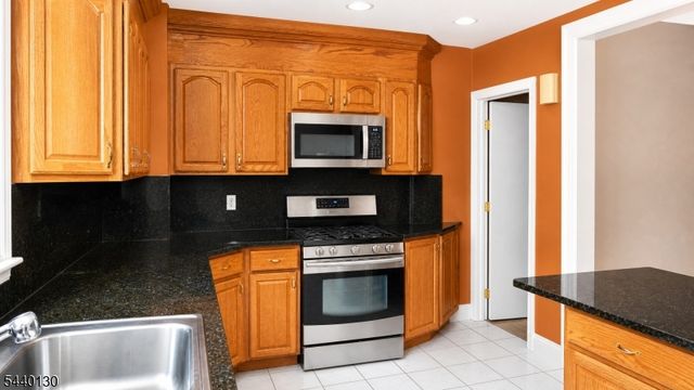 112 Rollinson St, West Orange Twp., NJ 07052