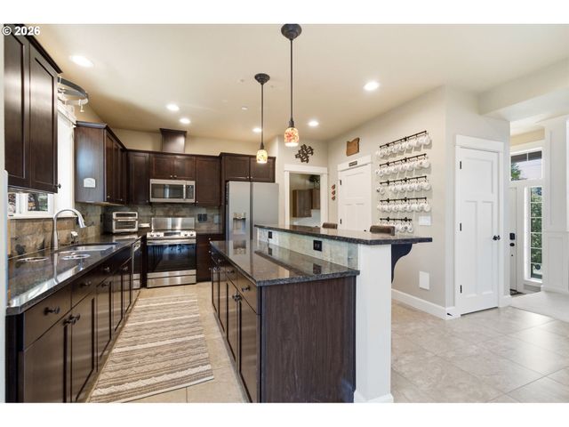11846 Se WATERLEAF Dr, Happy Valley, OR 97086