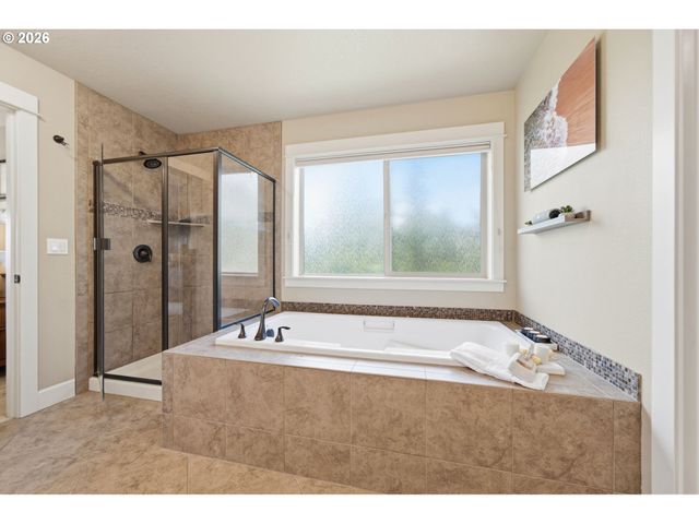 11846 Se WATERLEAF Dr, Happy Valley, OR 97086