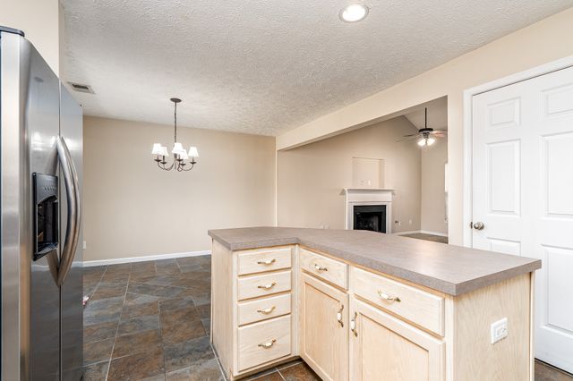 2005 McCrory Pl, Spring Hill, TN 37174