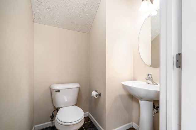 2005 McCrory Pl, Spring Hill, TN 37174