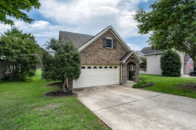 2005 McCrory Pl, Spring Hill, TN 37174