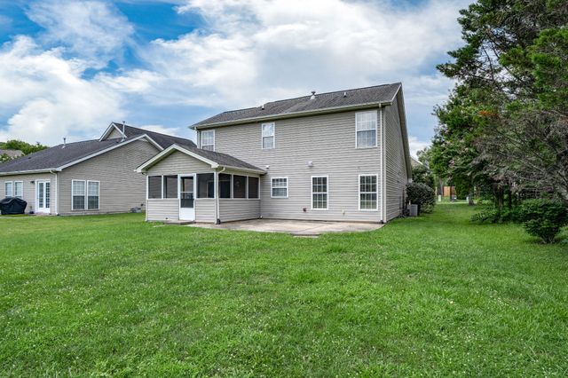 2005 McCrory Pl, Spring Hill, TN 37174