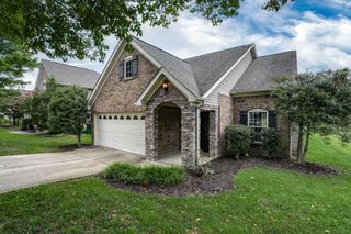 2005 McCrory Pl, Spring Hill, TN 37174
