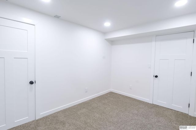 5215 P Street, Omaha, NE 68117