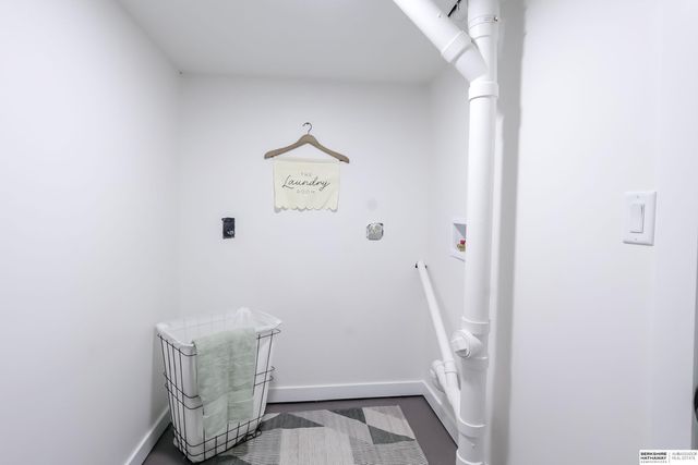5215 P Street, Omaha, NE 68117