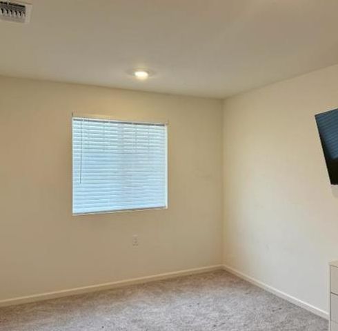 6693 E Nevada Avenue, Fresno, CA 93727