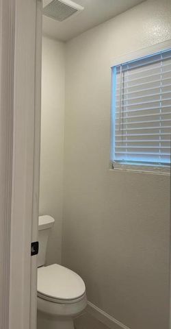 6693 E Nevada Avenue, Fresno, CA 93727