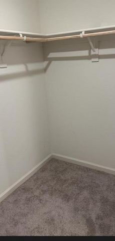 6693 E Nevada Avenue, Fresno, CA 93727