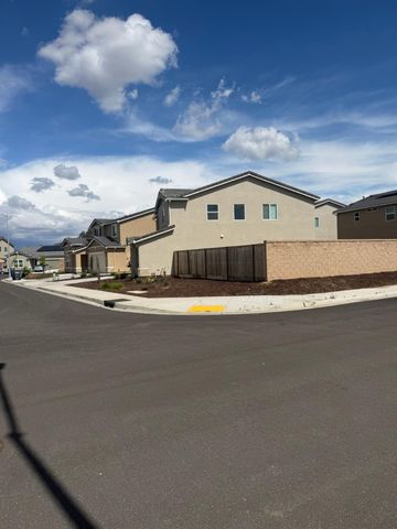 6693 E Nevada Avenue, Fresno, CA 93727