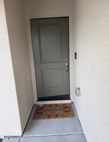 6693 E Nevada Avenue, Fresno, CA 93727