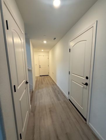 6693 E Nevada Avenue, Fresno, CA 93727