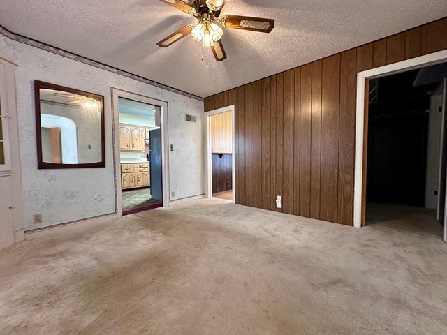 705 W Commercial Street, Lyndon, IL 61261