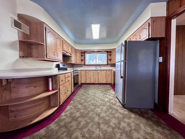 705 W Commercial Street, Lyndon, IL 61261