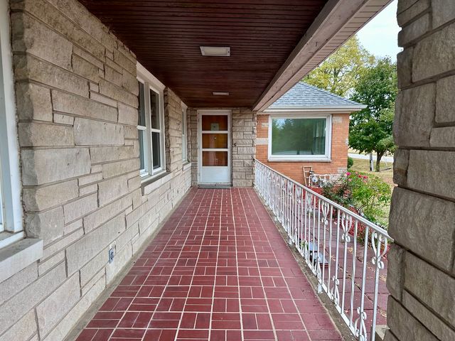 705 W Commercial Street, Lyndon, IL 61261