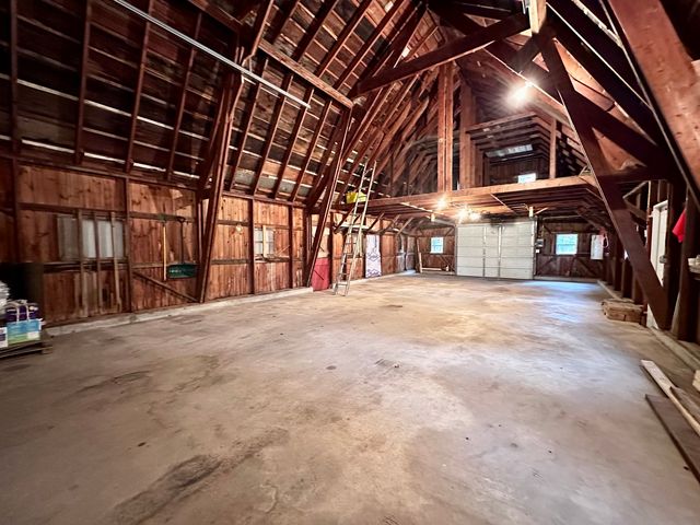 705 W Commercial Street, Lyndon, IL 61261