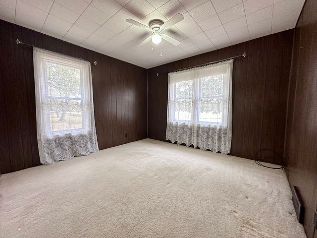 705 W Commercial Street, Lyndon, IL 61261