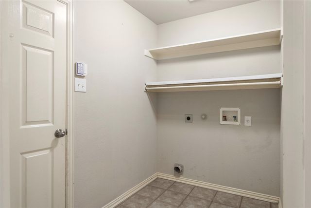 5509 Rockwood Drive, The Colony, TX 75056