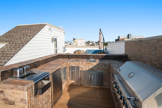 2411 N Hall Street 38, Dallas, TX 75204