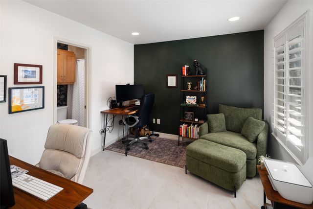 2411 N Hall Street 38, Dallas, TX 75204