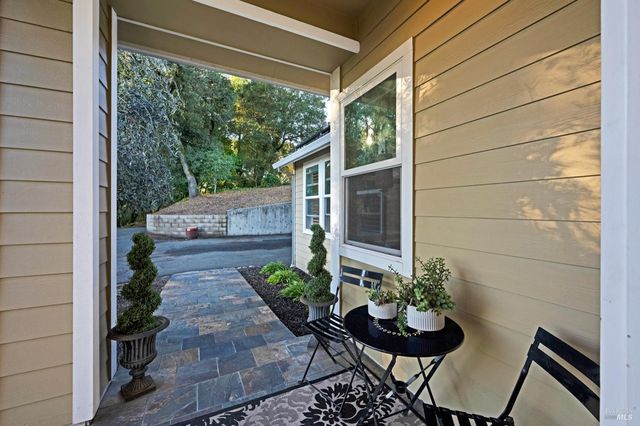 1441 Timberhill Rd, Santa Rosa, CA 95401