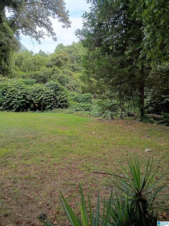 6474 WHITE COURT, Bessemer, AL 35023