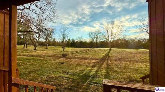 489 Piping Rock Road, Brandenburg, KY 40108