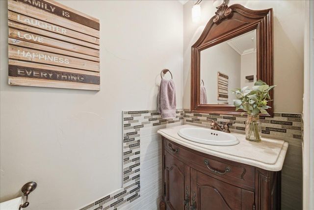 4965 Topaz Ave, Rocklin, CA 95677