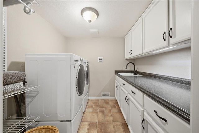 4965 Topaz Ave, Rocklin, CA 95677