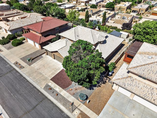7419 Wadi Musa Drive NE, Albuquerque, NM 87122