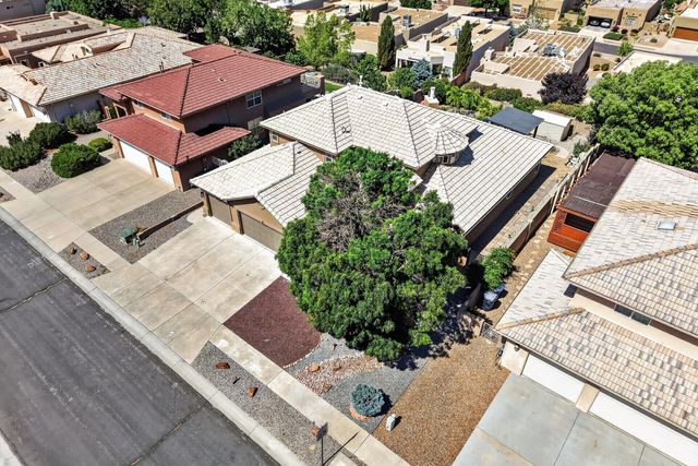 7419 Wadi Musa Drive NE, Albuquerque, NM 87122