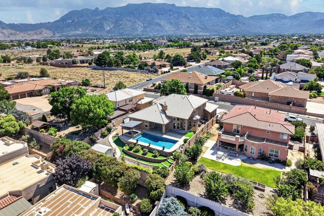 7419 Wadi Musa Drive NE, Albuquerque, NM 87122