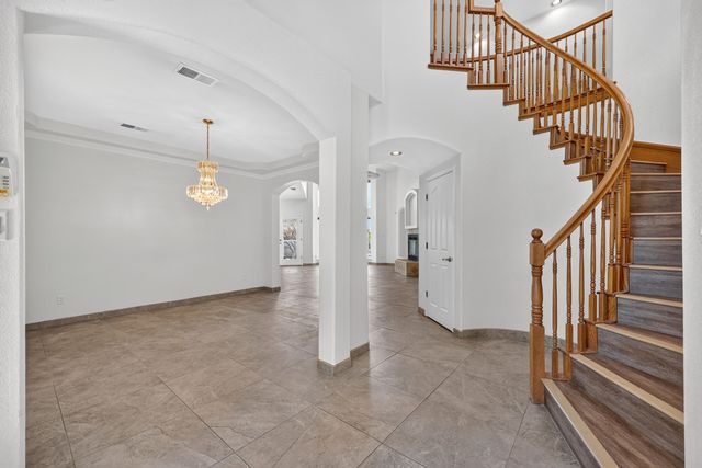 7419 Wadi Musa Drive NE, Albuquerque, NM 87122