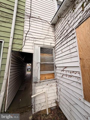 507 LAWRENCE ST, Burlington, NJ 08016