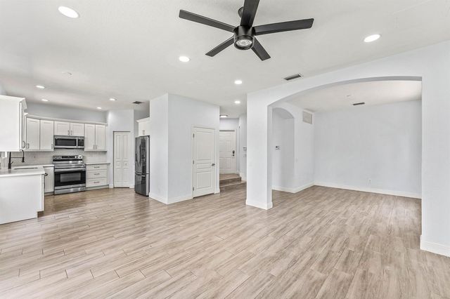 5477 Queenship Court, Greenacres, FL 33463