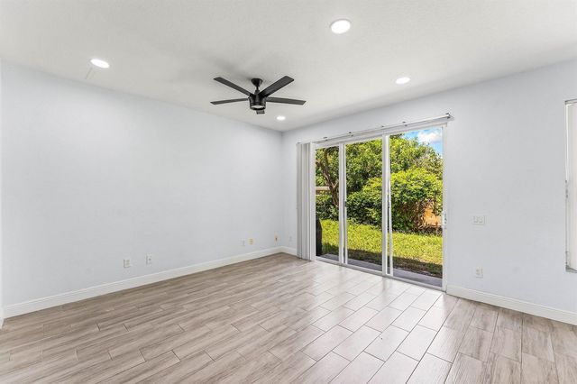 5477 Queenship Court, Greenacres, FL 33463