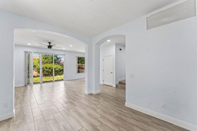 5477 Queenship Court, Greenacres, FL 33463