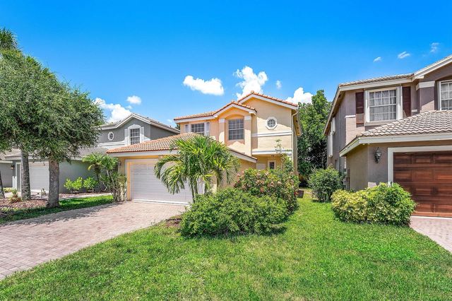 5477 Queenship Court, Greenacres, FL 33463