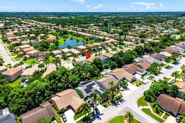 5477 Queenship Court, Greenacres, FL 33463