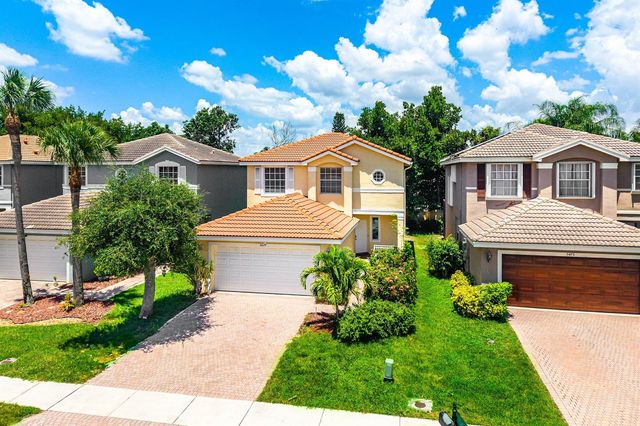 5477 Queenship Court, Greenacres, FL 33463