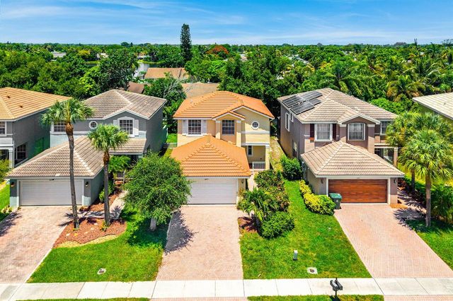 5477 Queenship Court, Greenacres, FL 33463
