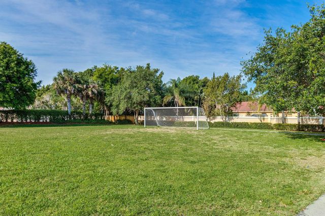 5477 Queenship Court, Greenacres, FL 33463